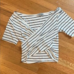 Women Criss Cross Striped Crop Top